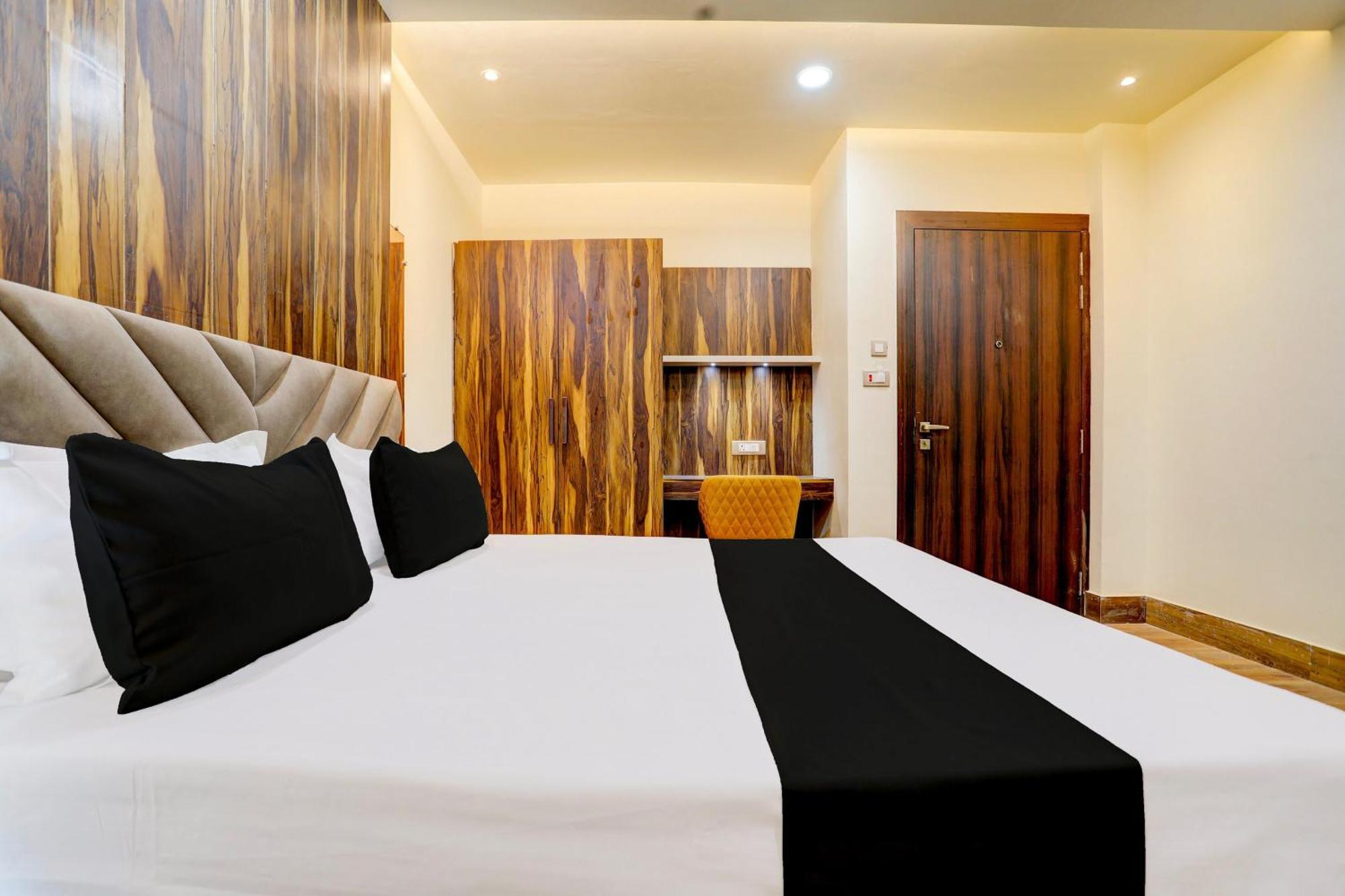 Hotel O Krishna Greens Kanpur Dış mekan fotoğraf