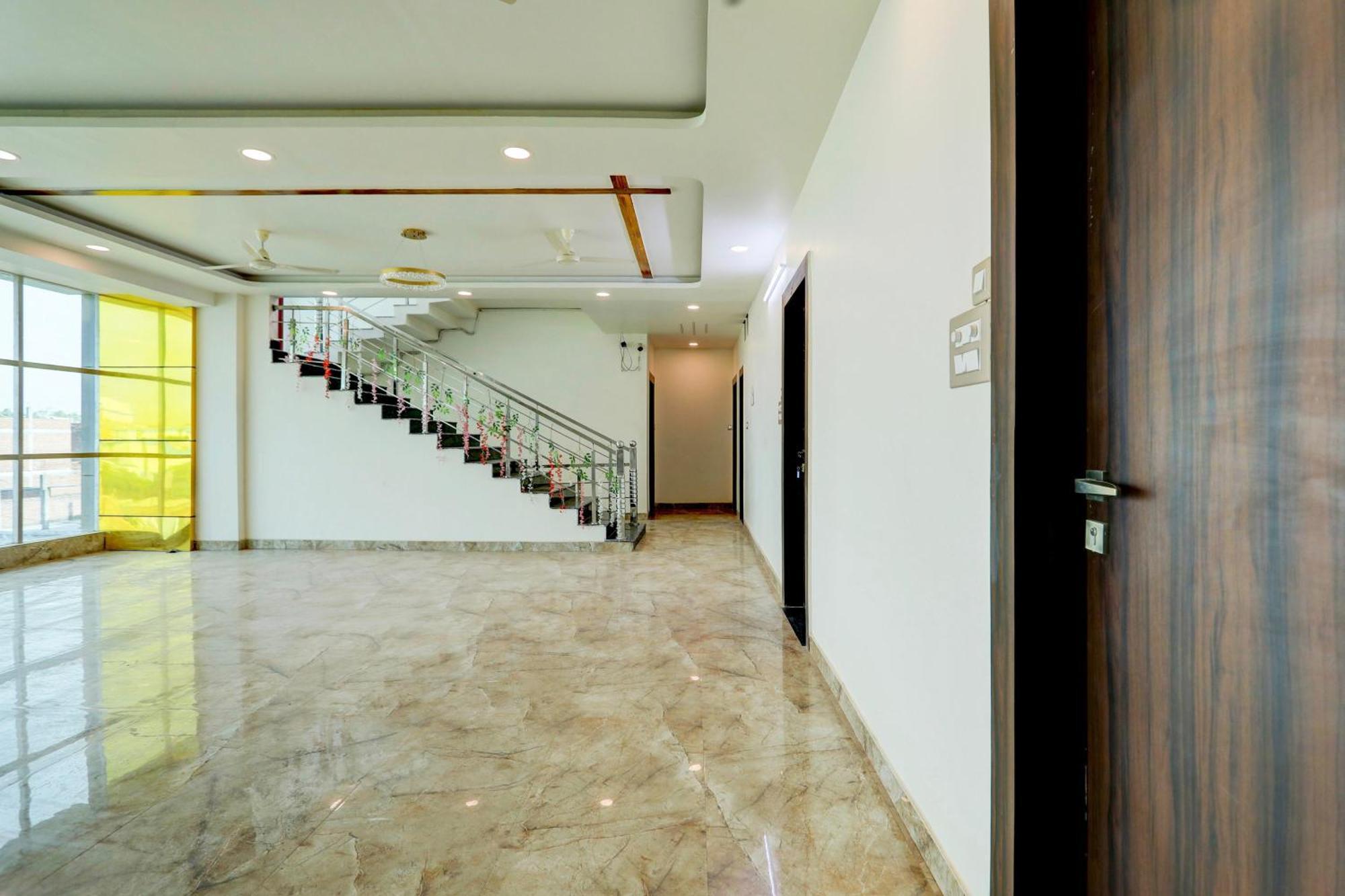 Hotel O Krishna Greens Kanpur Dış mekan fotoğraf