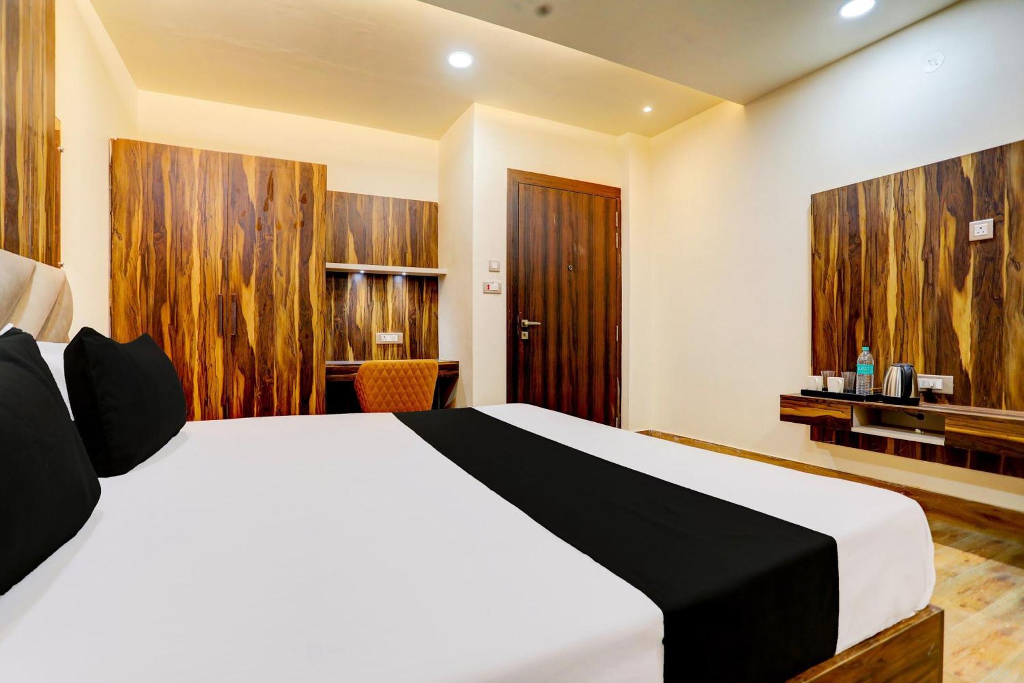 Hotel O Krishna Greens Kanpur Dış mekan fotoğraf